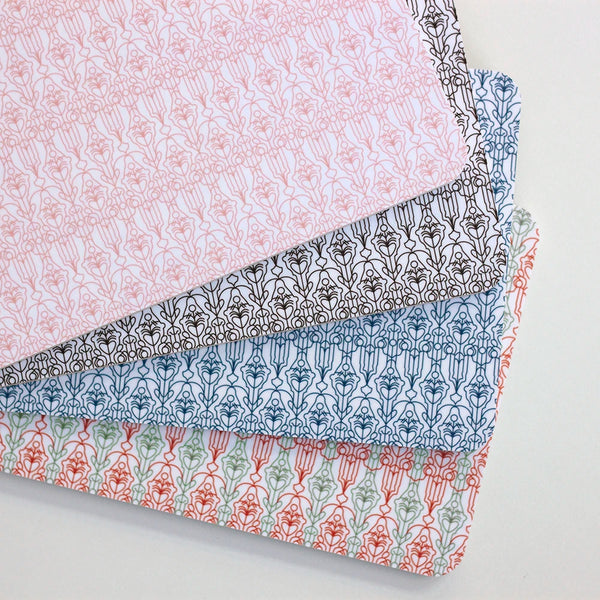 Bread board 12x18cm Sirkus pink